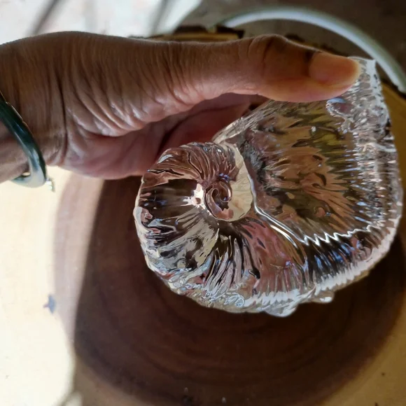 Vintage Glass Shell Vessel - Picture 3 of 6